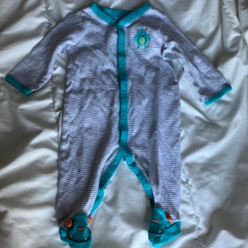 Carter's Footed Pj's (3-6 months)